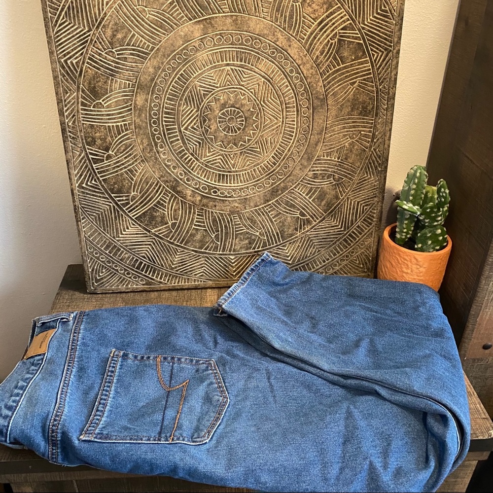 American Eagle Mom Jeans